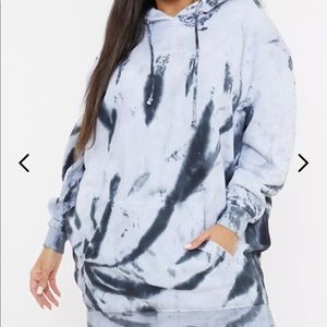 MISSGUIDED PLUS the dye hoodie dress 💙 🧿